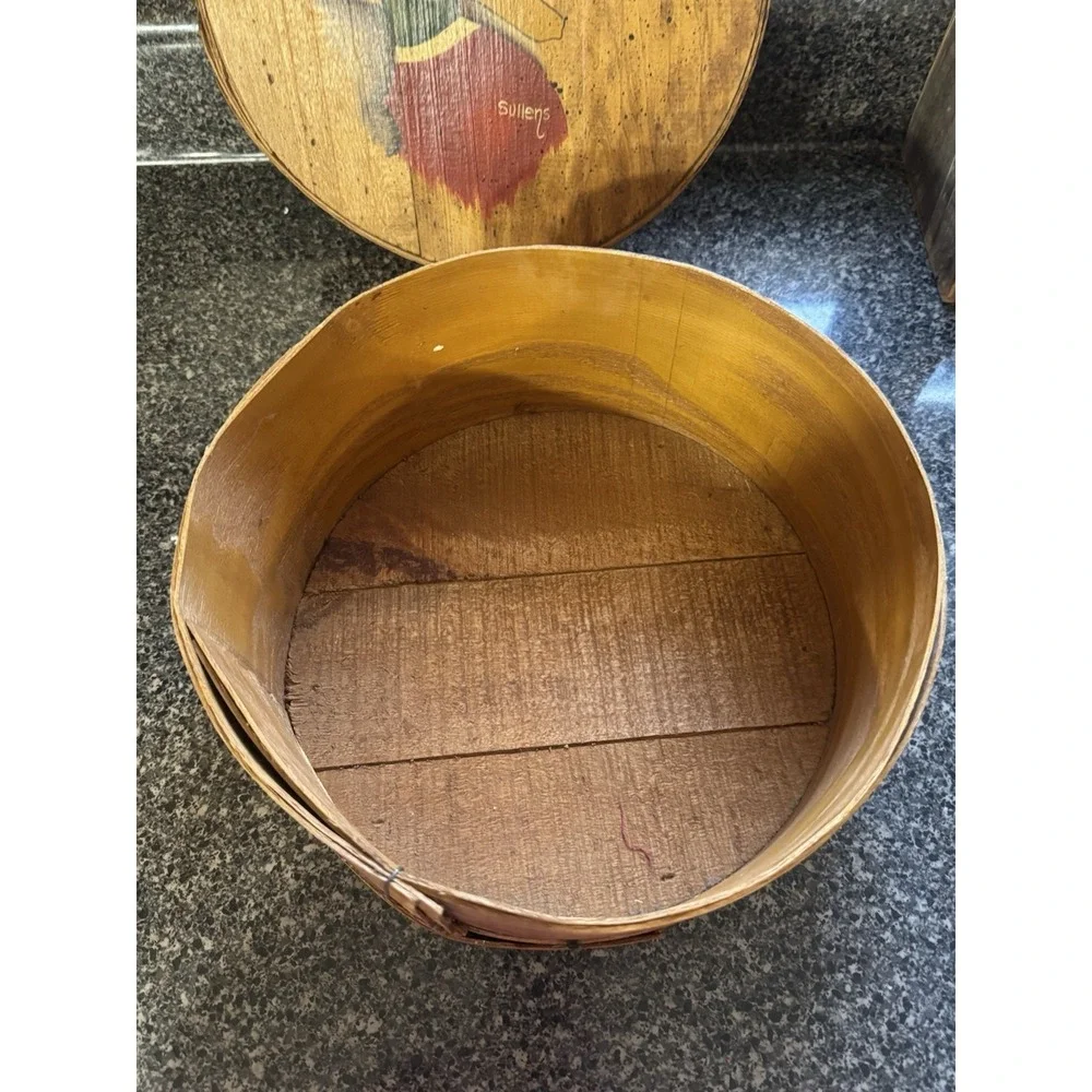 Vintage Primitive Wood Round Cheese Box Painted Ducks 